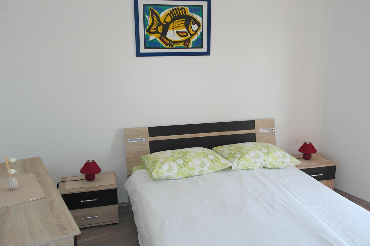 Apartments Racic Bol Luaran gambar
